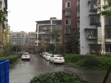 璧山高新区 鸥鹏璧兰河1号三房66.9万