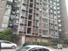 清水三房,房子户型方正,面积无浪费,出行便捷