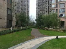 绿地新都会 房东诚售 南北通透 户型方正 视野开阔 近地铁口