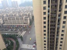 香溪美岸大的4房双卫户型 大阳台 看河滨公园