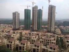 东南朝向四房两卫,高楼层采光通风好,视野没遮挡