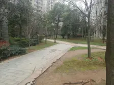 南昌居住主题公园玫瑰华庭 南北通透,采光好 视野好,诚心出售