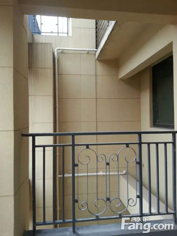 阳台看需要现浇的位置