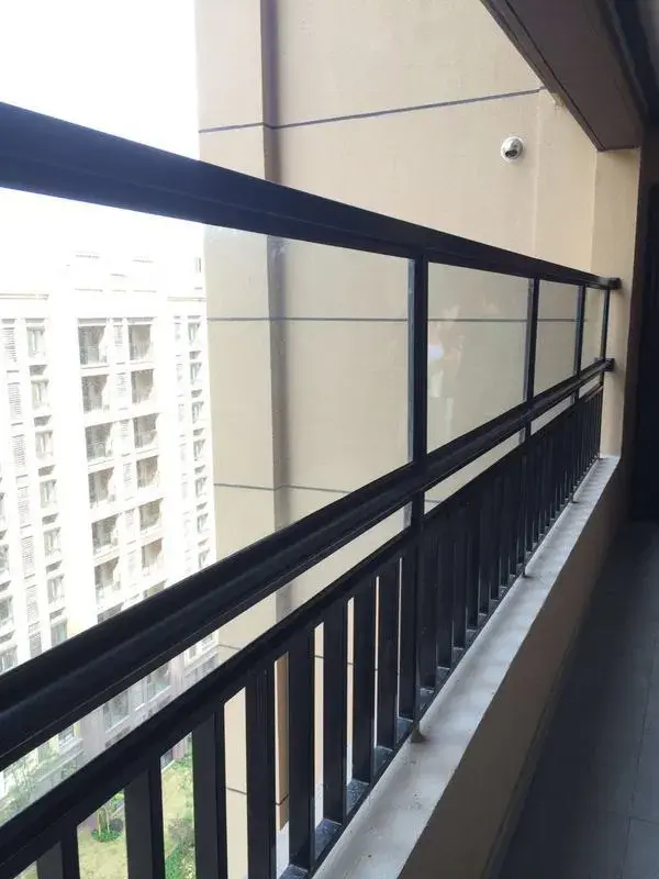 陪业主去拿房,不得不说中间过道加高了护栏,安全系数爆增,棒棒滴