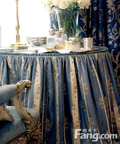 从下面图片中应该可以看出什么是软装