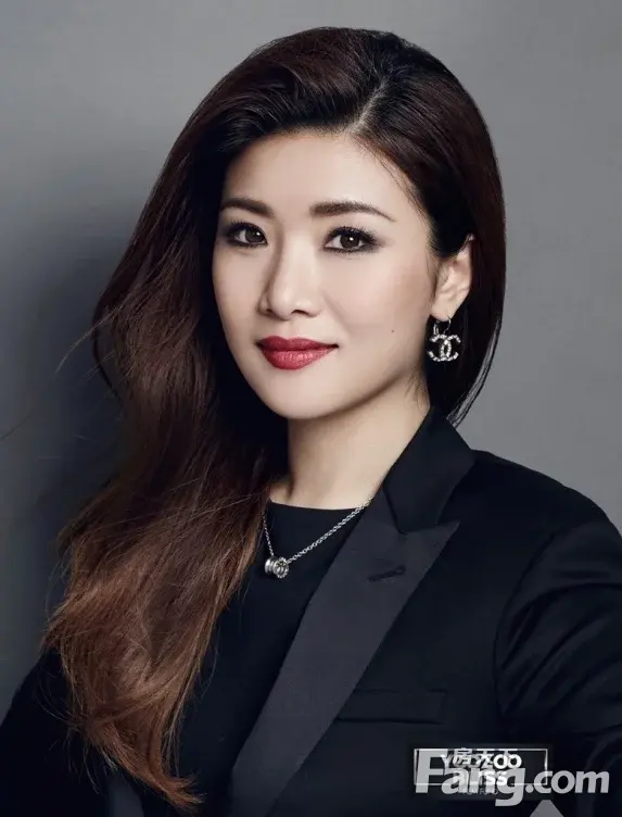 游族影业ceo,游族bliss电影基金创始合伙人  韩薇女士 韩薇女士少年赴