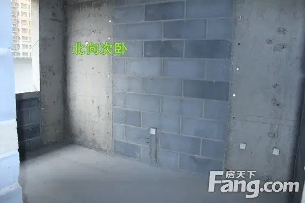 【站长评房】逸景阳光新区潜力盘，保温层铺设进行中