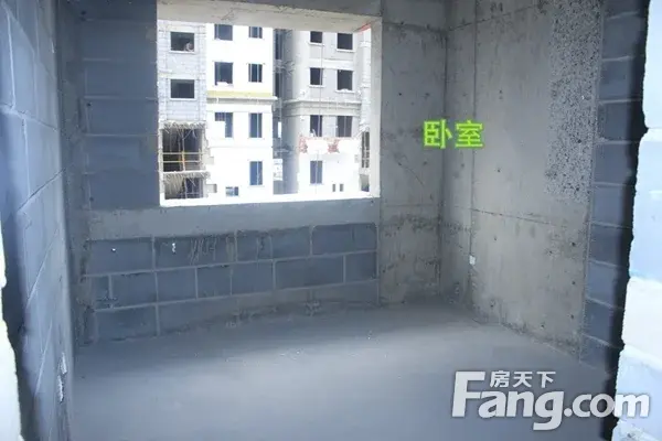 【站长评房】逸景阳光新区潜力盘，保温层铺设进行中