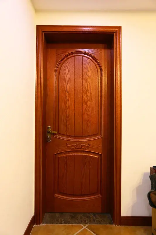 最近才安装的木门,纹理美到没朋友