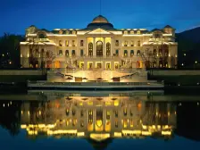 照母山 融创凡尔赛领馆一期二房105万