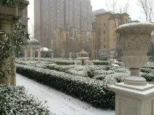 园林小区 普罗精装房,有三个露台,满五诚心卖