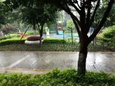 近六公里轻轨站,大两房,低总价 楼层朝向好,急售