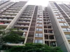 富力城河畔里正规3房,户型方正