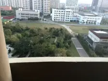 香溢花城一期 南北通透 精装修两房 青山湖畔 环境优美