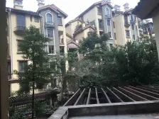 南山腰上花园洋房,森林氧吧,单价美丽 有花园