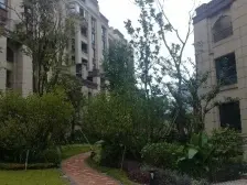 清水三房双卫,户型方正,居家安静,出行方便