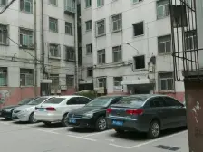 一楼带80平独立院子 还有一个地下室 可以做标准四房