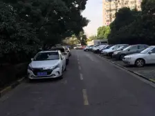 此房楼层好,视野好,离公园近,配套齐全,交通便利