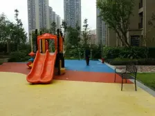 轻轨在旁,顶跃带车位,带2个大露台