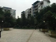 户型好,交通出行方便,视野开阔,小区住家安静