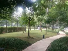 性价比高 带车位 蝴蝶户型 鲁能精装大四室 拎包入住