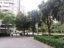 两房 电梯高层 整体装修保养不错 业主自己在住