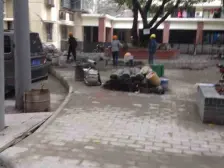 模范村 京华院一房45万