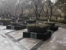 龙泉湾三房两卫 带入户花园 实际面积大 全屋实木地板