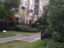 万科城四期城果 南北通透,采光好 装修好,环镜优美 近地铁 周边匹套完善,,出行方便