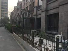 绿地金山名邸(别墅) 3室2厅 南 北