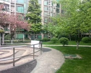 四季花城 4室2厅 南