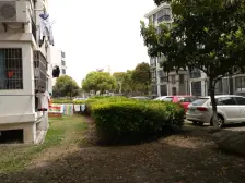 此房手续齐全,格局好,采光好,无遮挡,出行方便