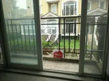 新上临河南花园 全屋精装地暖装修 全明户型 诚心出售